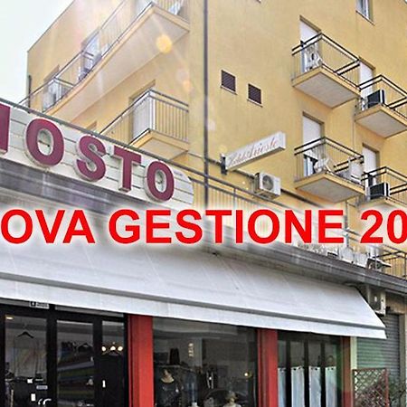 Hotel Ariosto Rimini Exterior photo